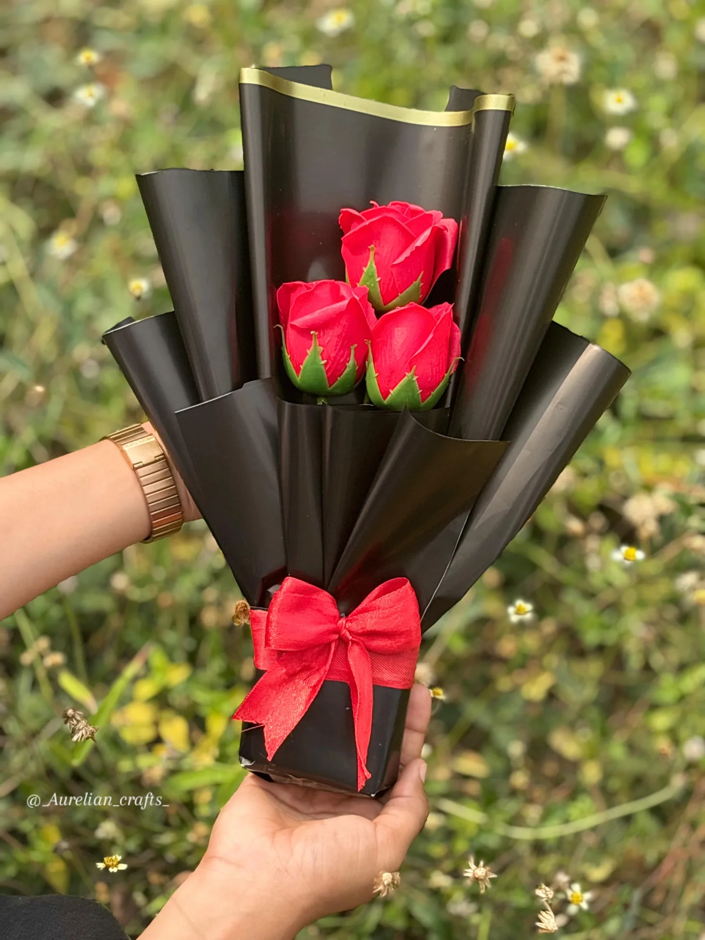 Classic Red Rose Bouquet (Customized)